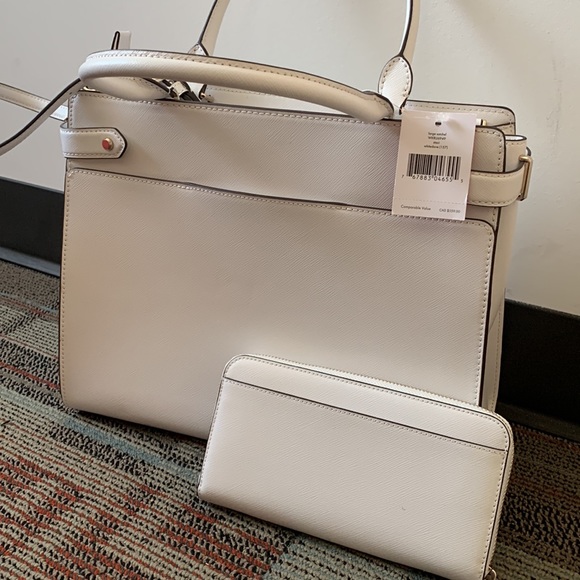 Kate Spade Bag with Tag Attached - Picture 2 of 5